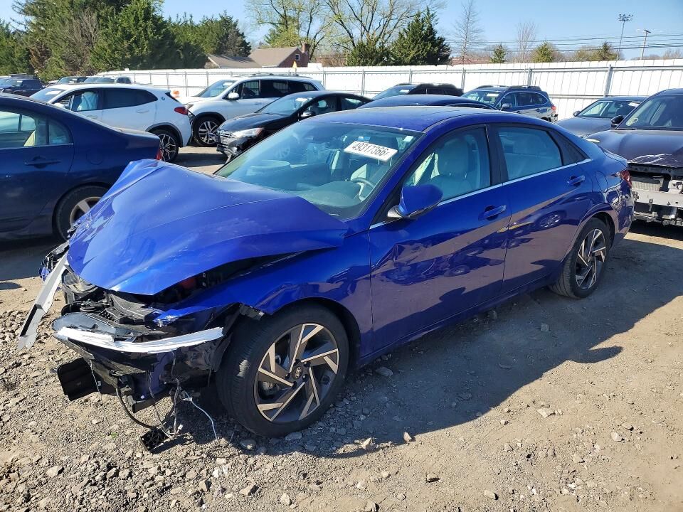 2024 HYUNDAI Elantra