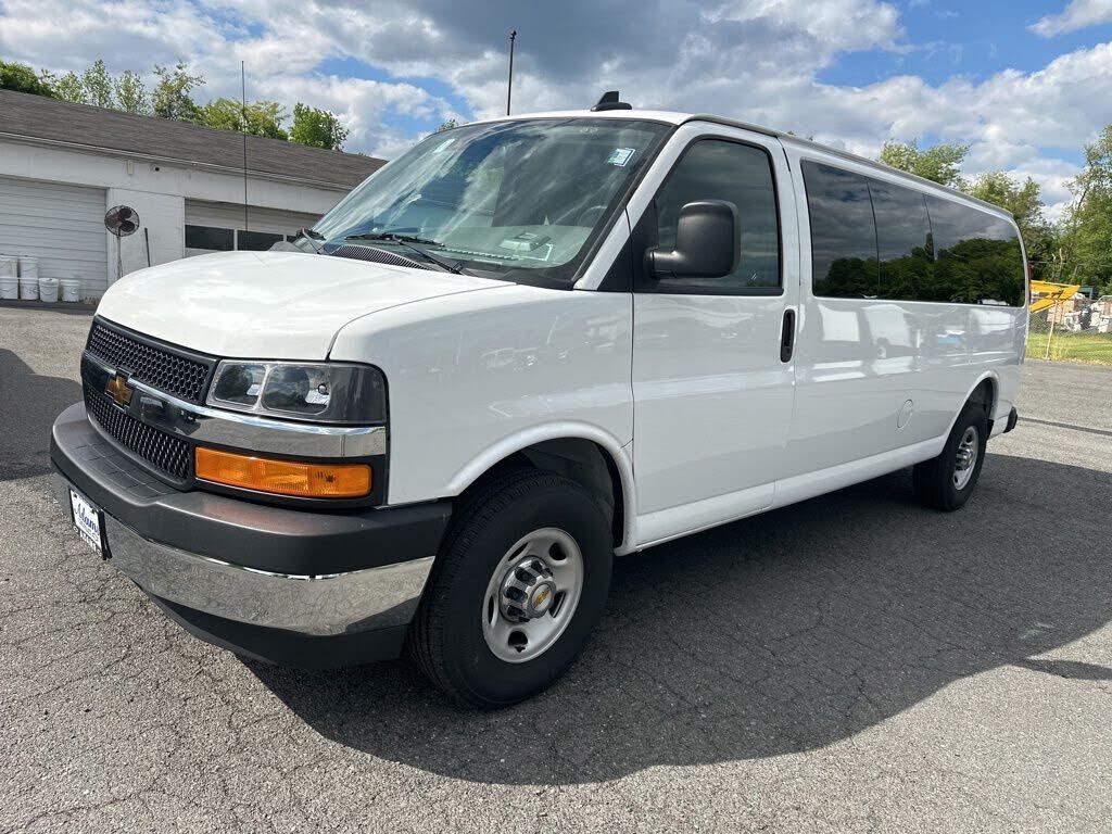 2025 CHEVROLET Express