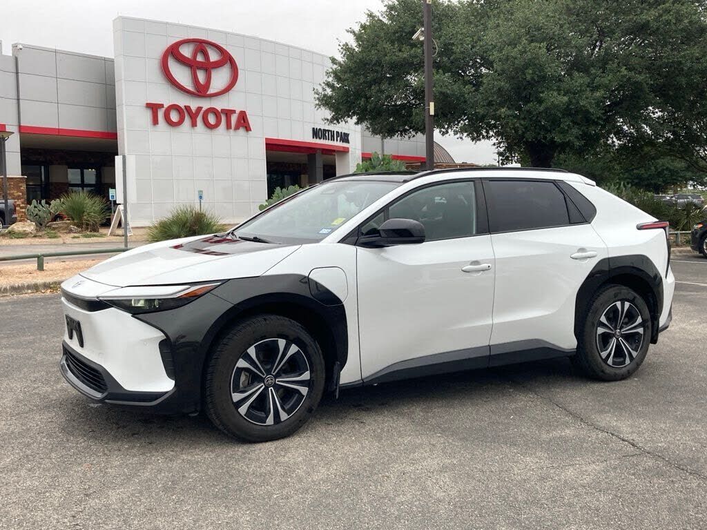 2023 TOYOTA bZ4X
