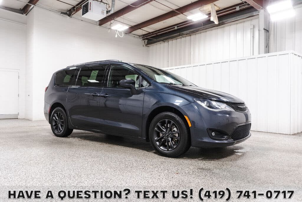 2020 CHRYSLER Pacifica