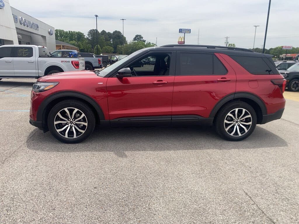 2025 FORD Explorer