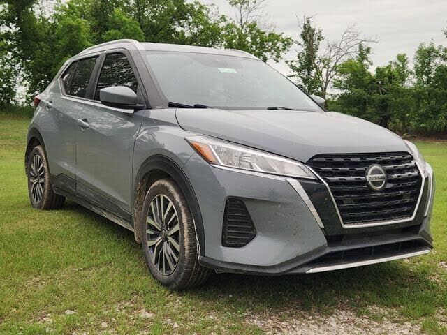 2021 NISSAN Kicks