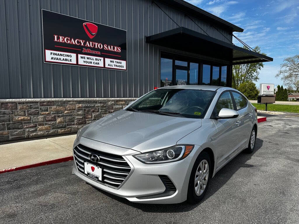 2017 HYUNDAI Elantra