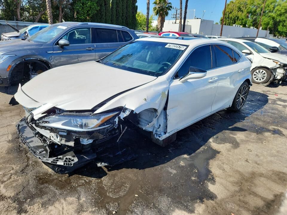 2024 LEXUS ES