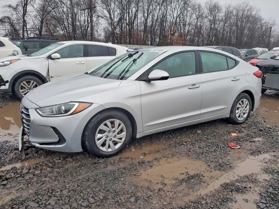 2017 HYUNDAI Elantra