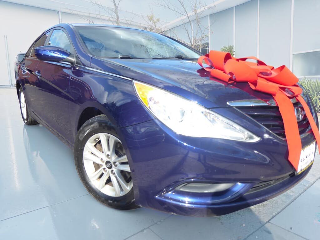 2013 HYUNDAI Sonata