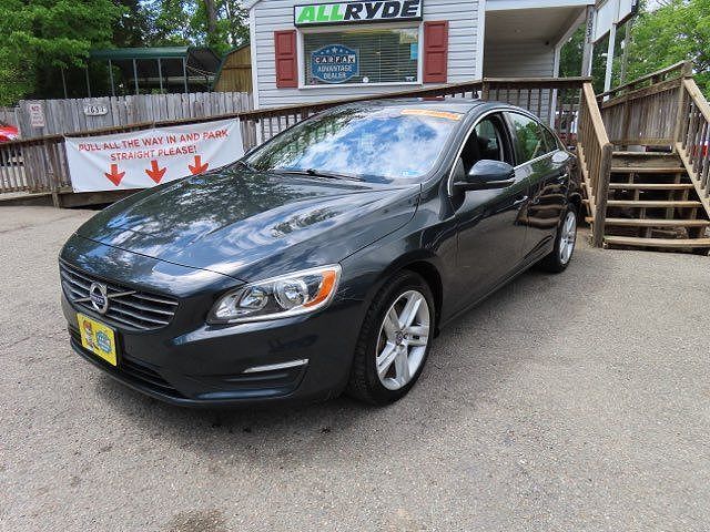 2015 VOLVO S60