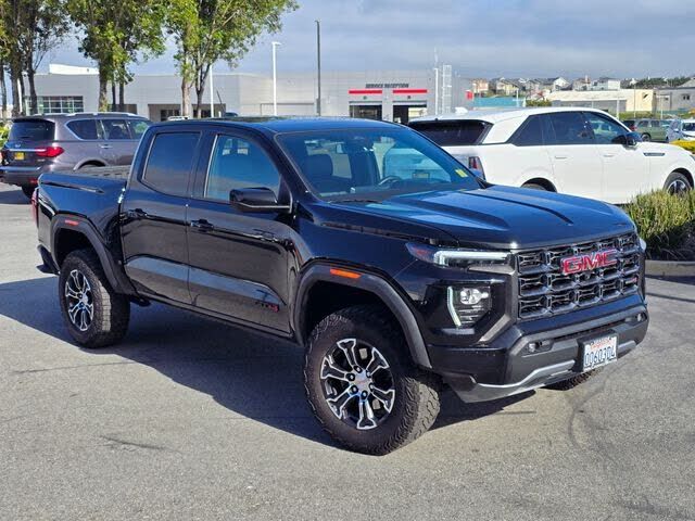 2024 GMC Canyon