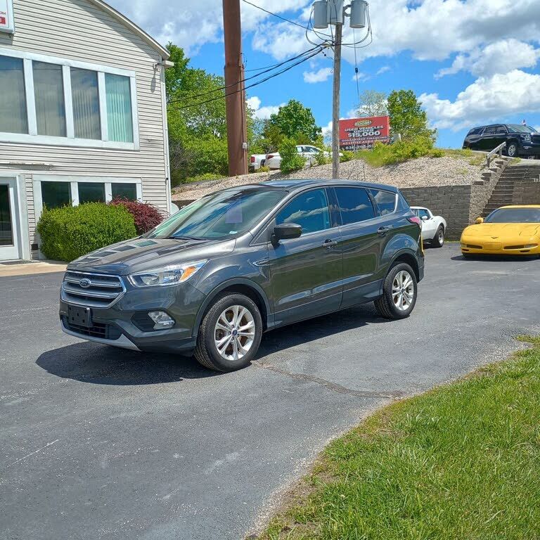 2017 FORD Escape