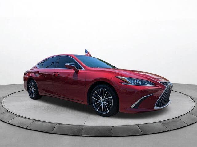 2022 LEXUS ES
