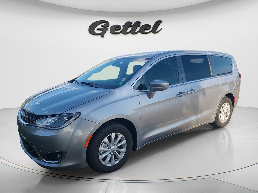 2019 CHRYSLER Pacifica