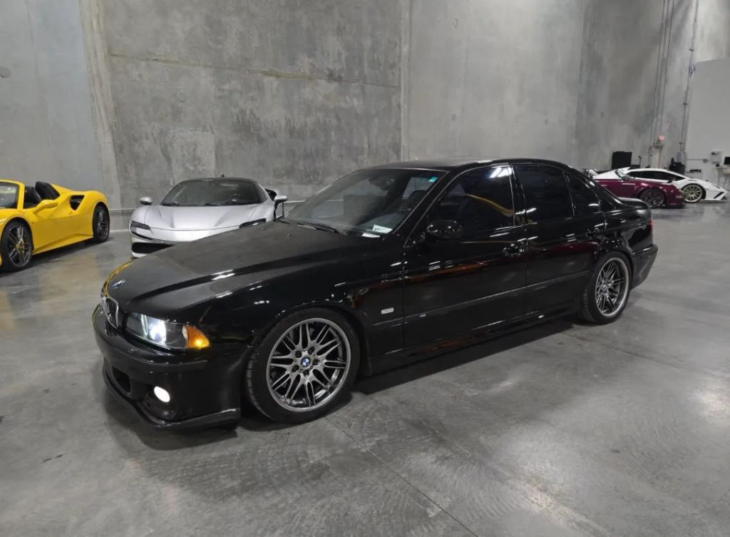 2002 BMW M5