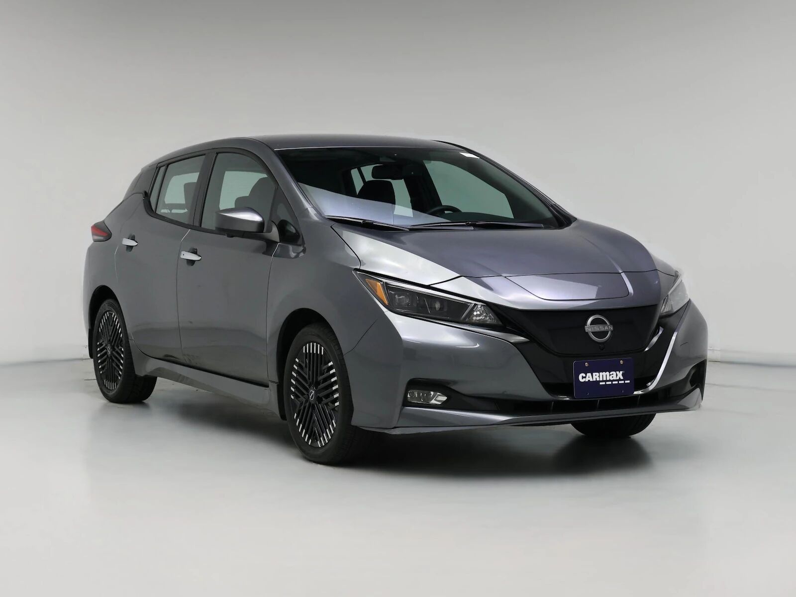 2023 NISSAN Leaf