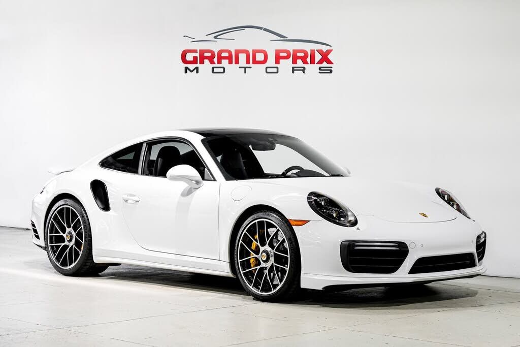 2018 PORSCHE 911