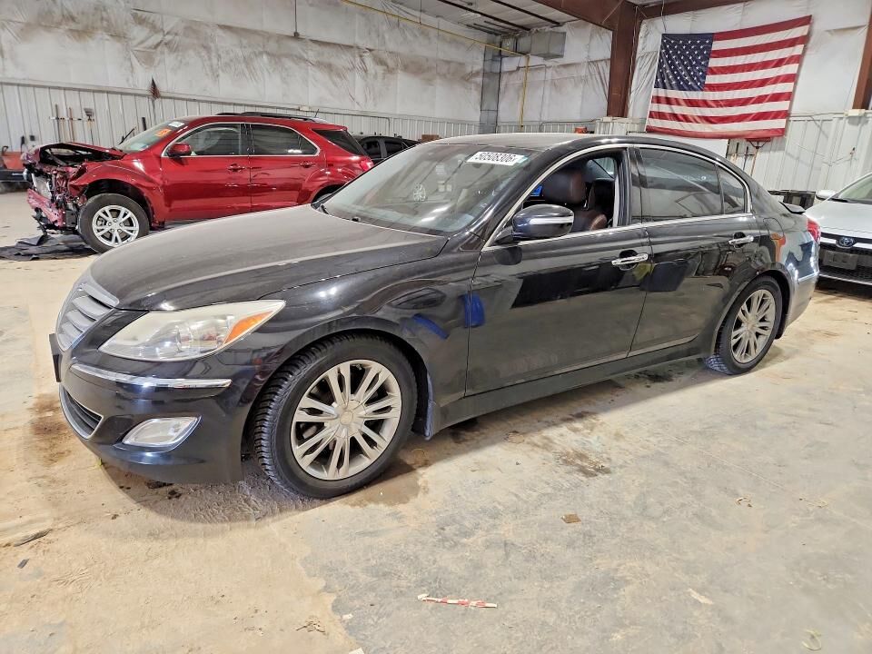 2013 HYUNDAI Genesis