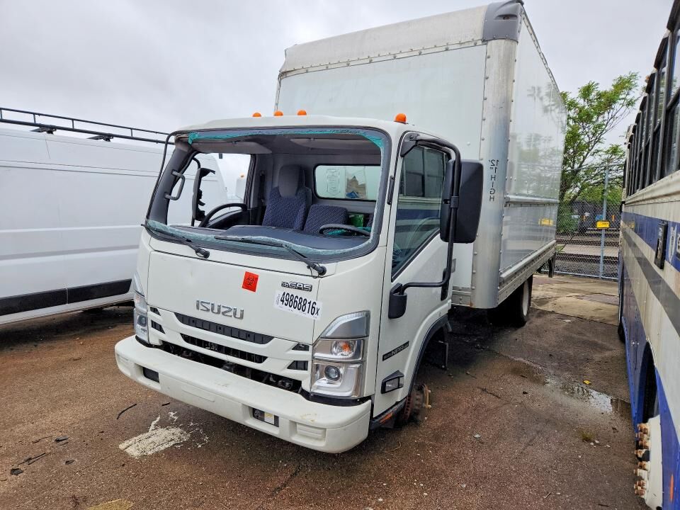 2023 ISUZU NPR-HD