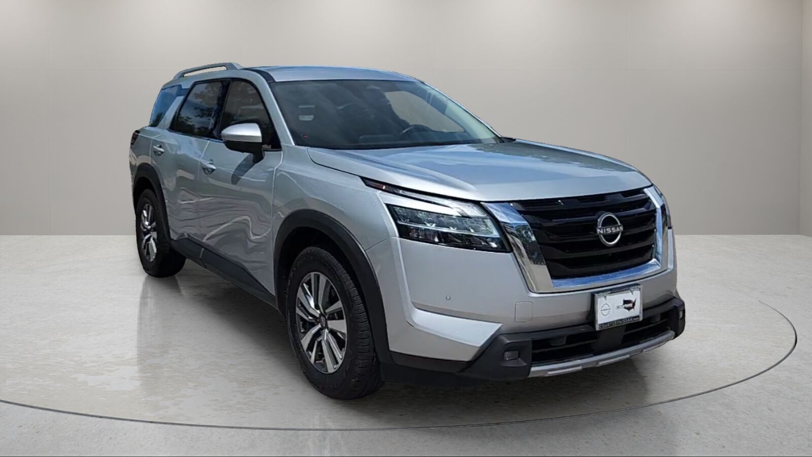 2022 NISSAN Pathfinder