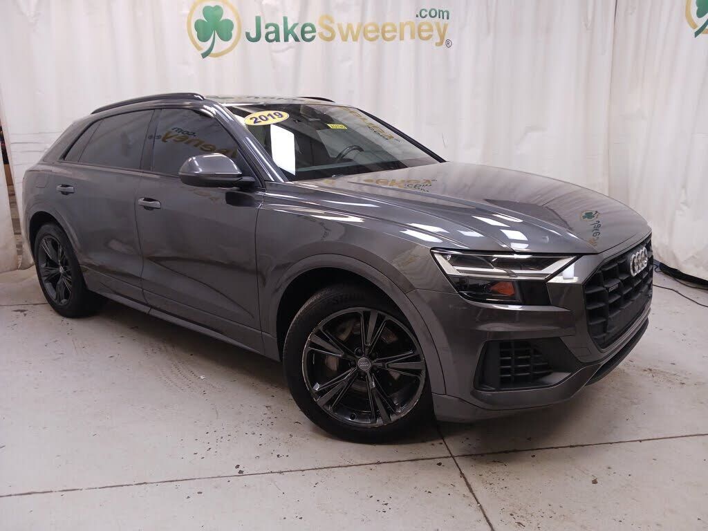 2019 AUDI Q8
