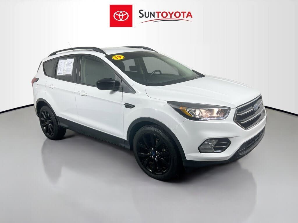 2019 FORD Escape