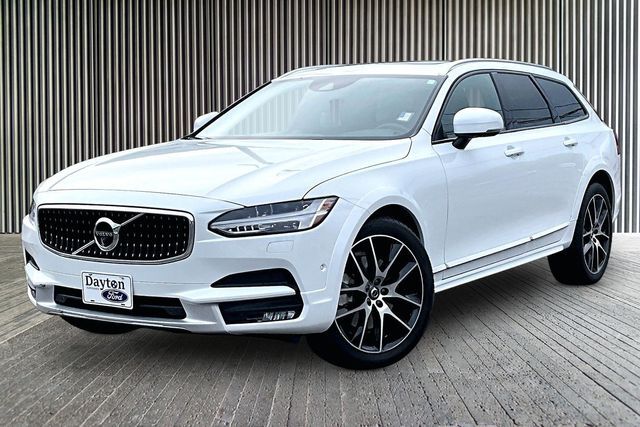 2017 VOLVO V90CC