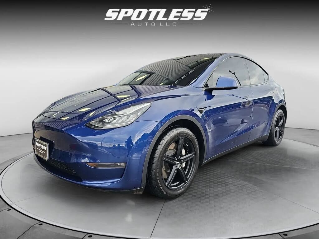 2021 TESLA Model Y
