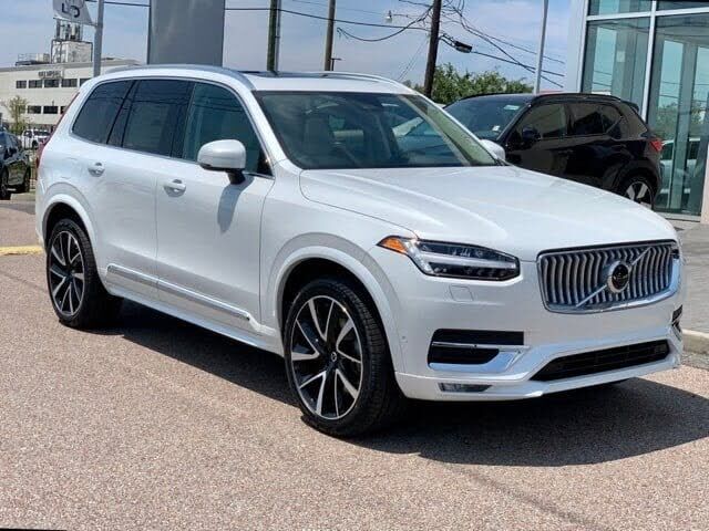 2024 VOLVO XC90
