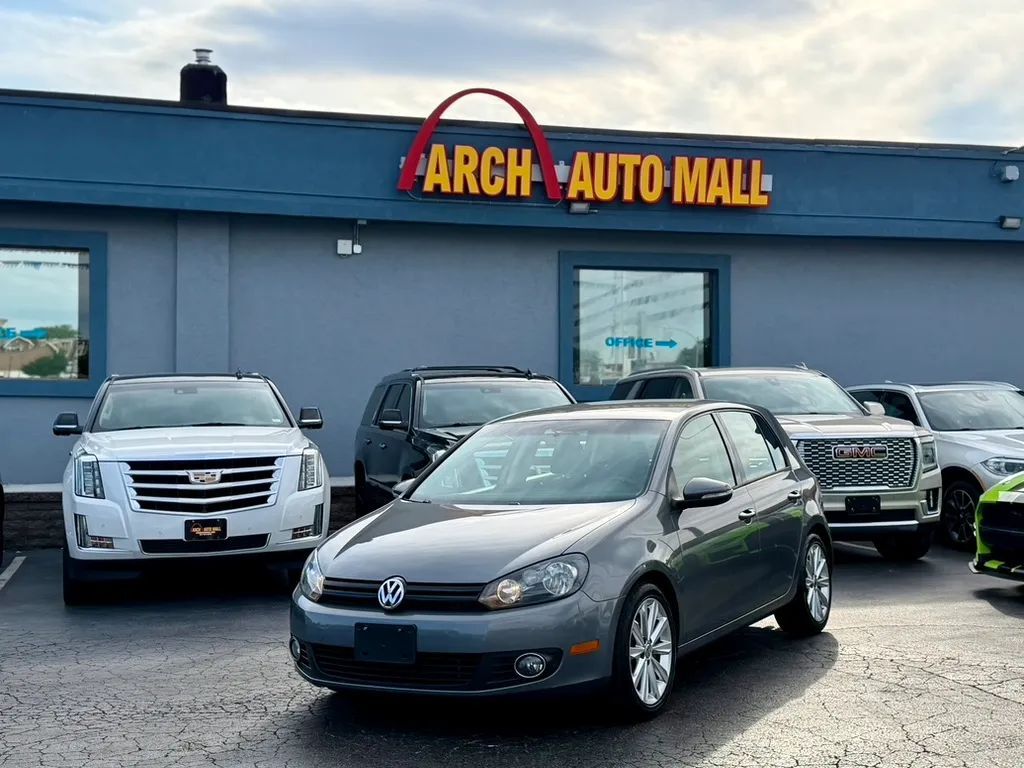 2013 VOLKSWAGEN Golf