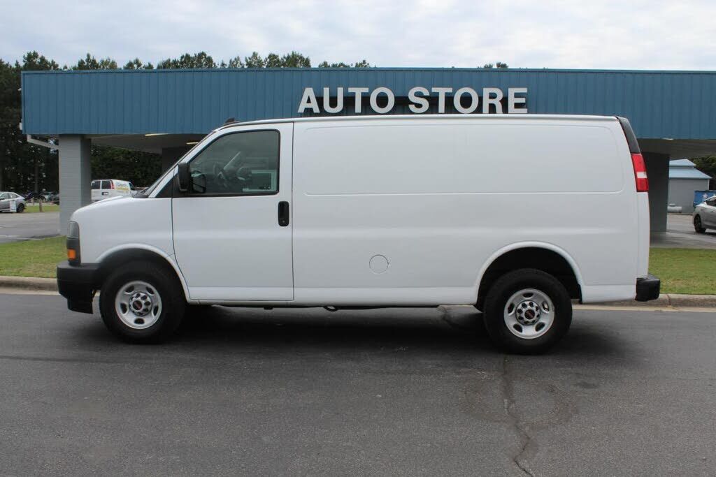 2020 GMC Savana