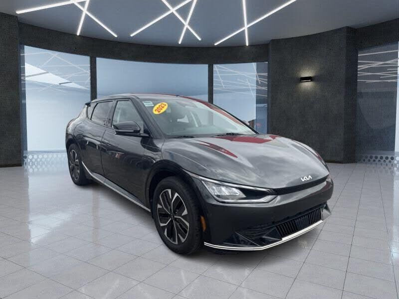 2023 KIA EV6