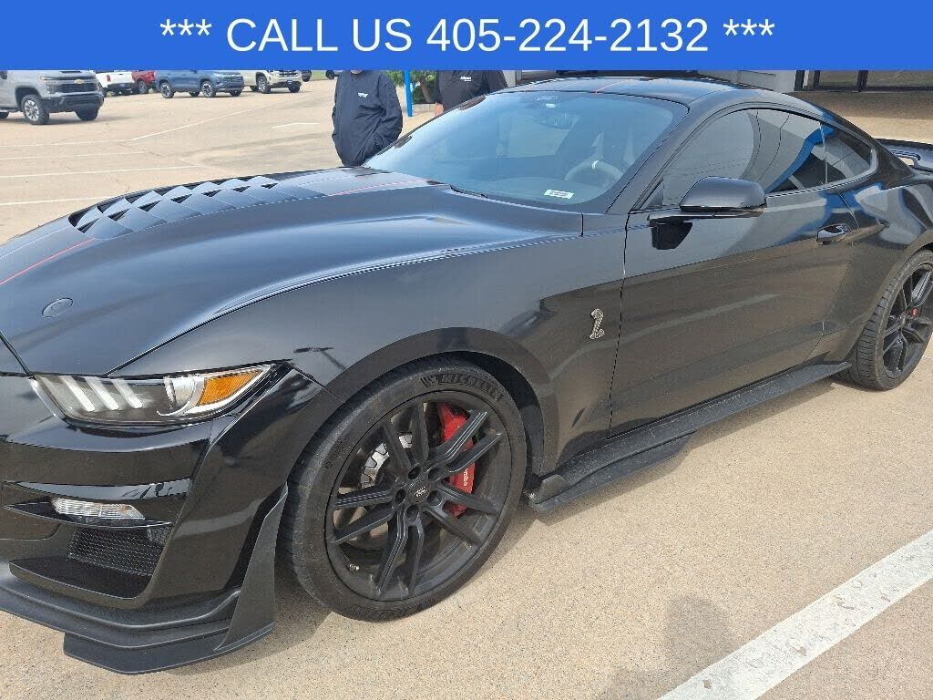 2021 FORD Mustang