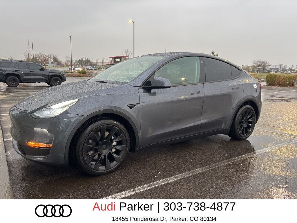 2022 TESLA Model Y