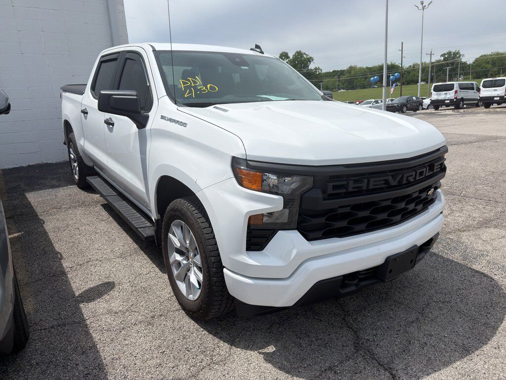 2025 CHEVROLET Silverado
