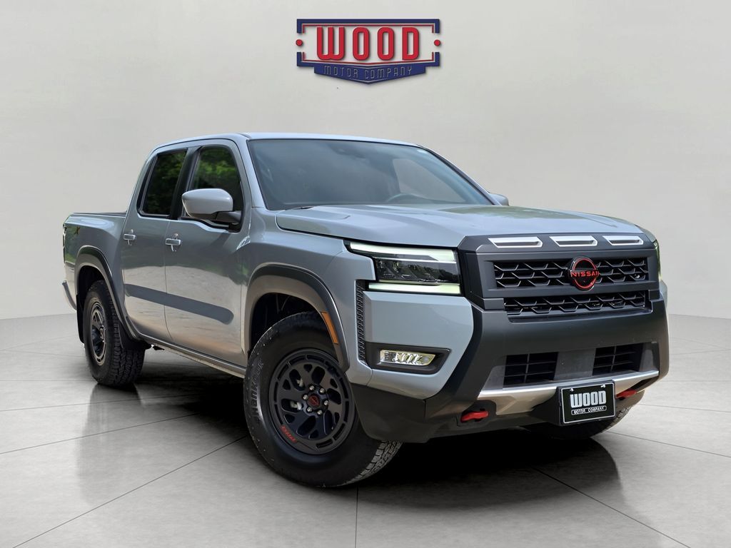 2025 NISSAN Frontier