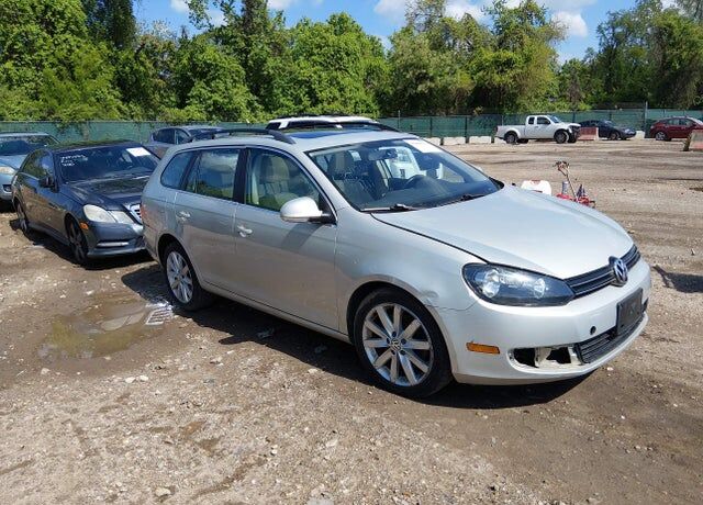 2011 VOLKSWAGEN Jetta Wagon
