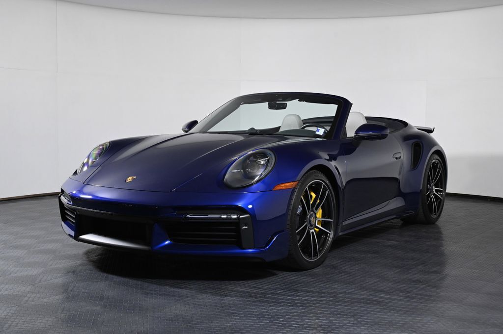 2021 PORSCHE 911