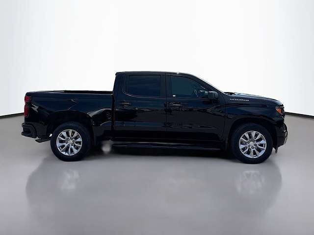 2023 CHEVROLET Silverado