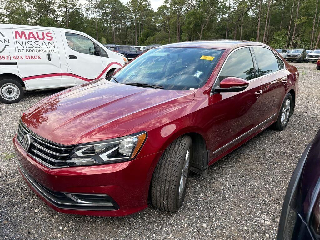 2017 VOLKSWAGEN Passat