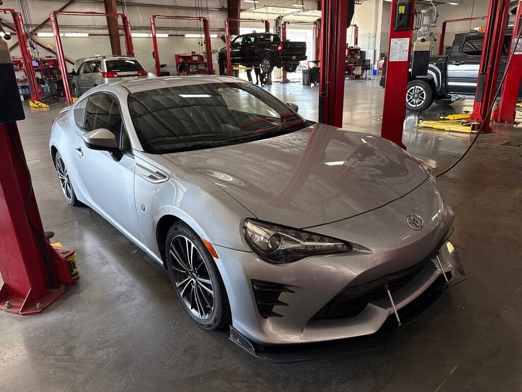 2019 TOYOTA 86