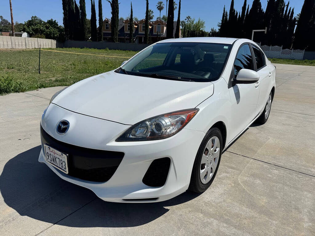 2013 MAZDA Mazda3