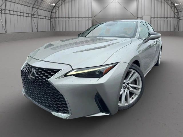 2022 LEXUS IS