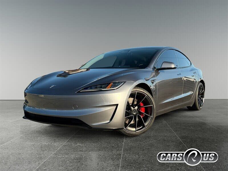 2025 TESLA Model 3