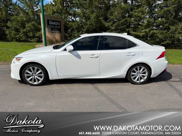 2016 LEXUS IS