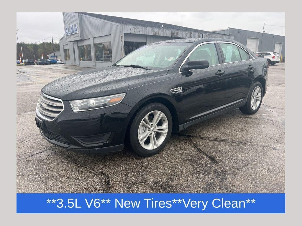 2016 FORD Taurus