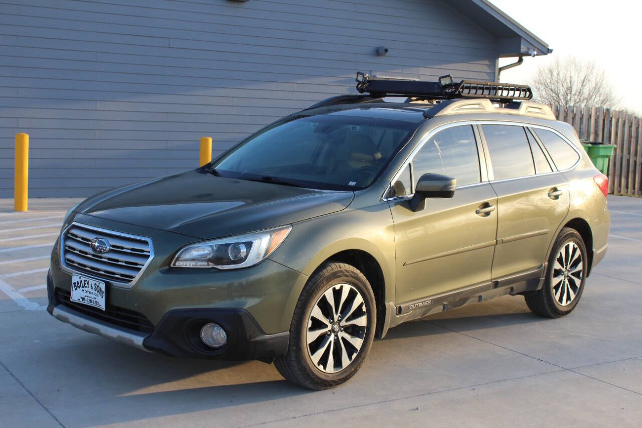 2017 SUBARU Outback
