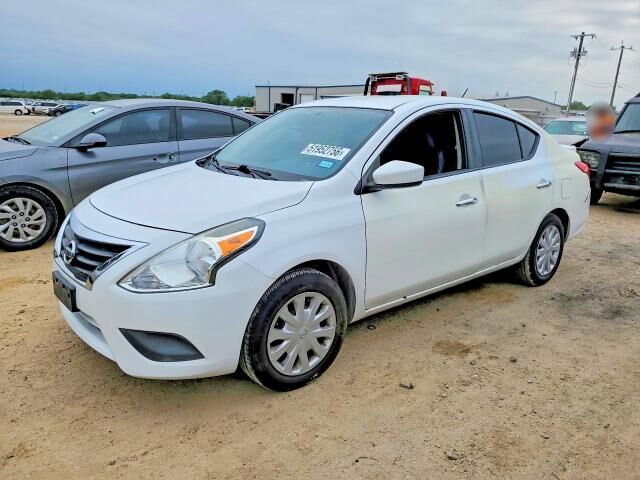 2018 NISSAN Versa