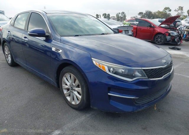 2017 KIA Optima