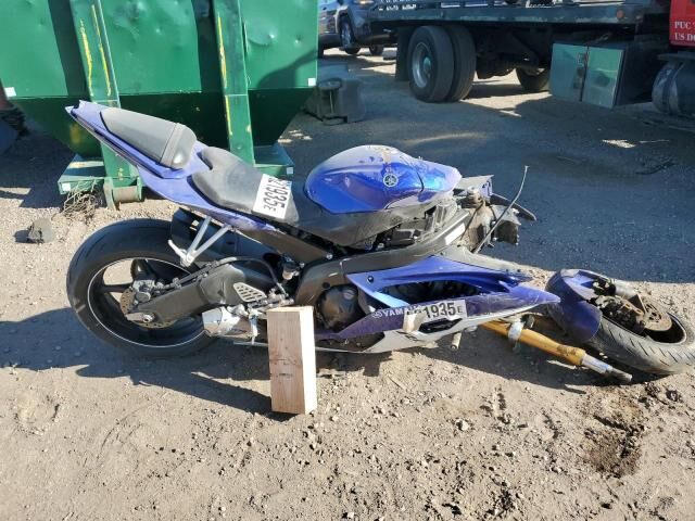 2010 YAMAHA YZF