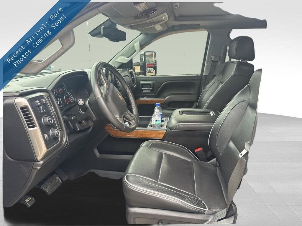 2018 CHEVROLET Silverado