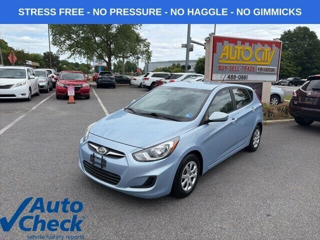2014 HYUNDAI Accent