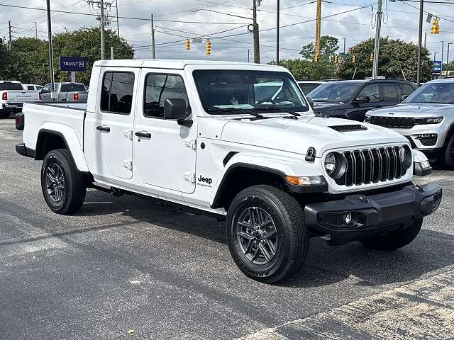 2025 JEEP Gladiator